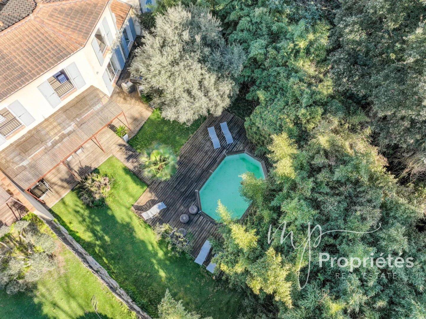 Maison à vendre, 136m², RAYOL CANADEL SUR MER