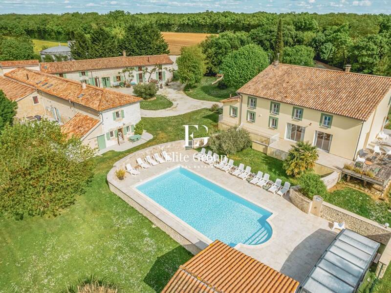 Maison à vendre, 825m², SURGERES