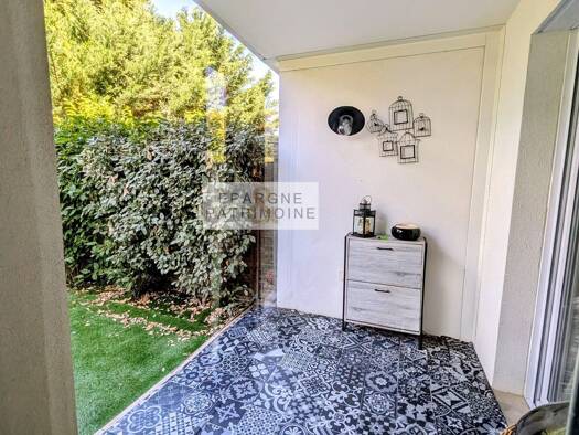 Appartement à vendre 175 000 € 2 pièces 1 chambre 38 m² RDC/1 Geraniums-Champlantier-La Begude Feyzin 69320
