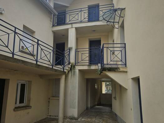 Appartement à vendre 119 000 € 1 pièce 37 m² Étage 1/2 La Corniche-Frot-Saint Faron-Clémenceau Meaux 77100