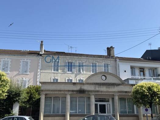 Immeuble à vendre 945 000 € 495 m² Centre Ville Dax 40100