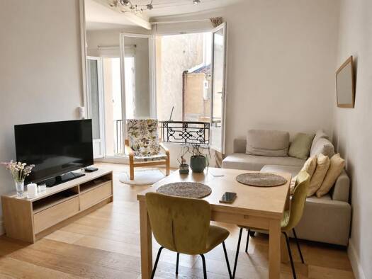 Appartement à vendre 230 000 € 2 pièces 1 chambre 35 m² 3ème étage Centre Ville Aix-en-Provence 13100