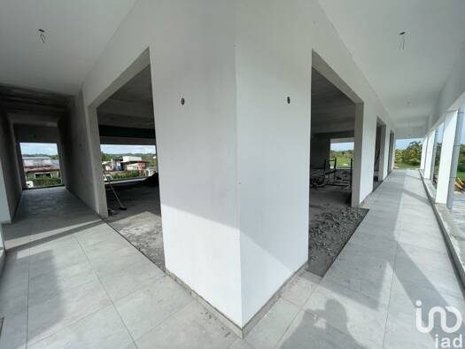 Local commercial à louer 1 474 € 67 m² de surface de vente Morne-à-l'Eau 97111