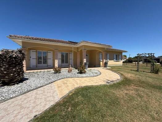 Maison à vendre 285 000 € 4 pièces 3 chambres 138 m² 1 503 m² de terrain Ygos-Saint-Saturnin 40110