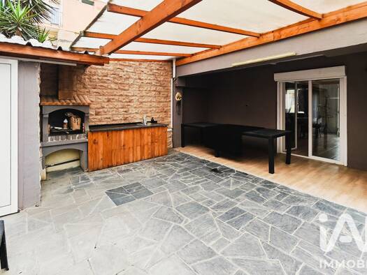 Maison à vendre 395 000 € 7 pièces 6 chambres 120 m² 132 m² de terrain Plage Centre Canet-en-Roussillon 66140