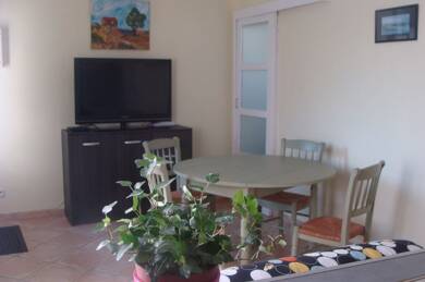 Maison de plain-pied à louer 650 € 2 pièces 1 chambre Hourtin 33990