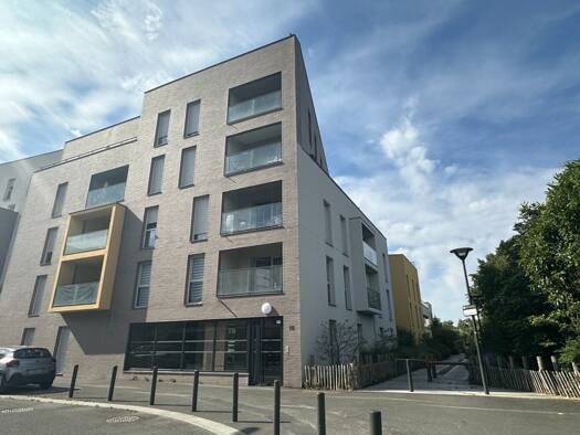 Appartement à vendre 179 900 € 2 pièces 1 chambre 39 m² Étage 1/4 Frances-Copistes Montigny-lès-Cormeilles 95370