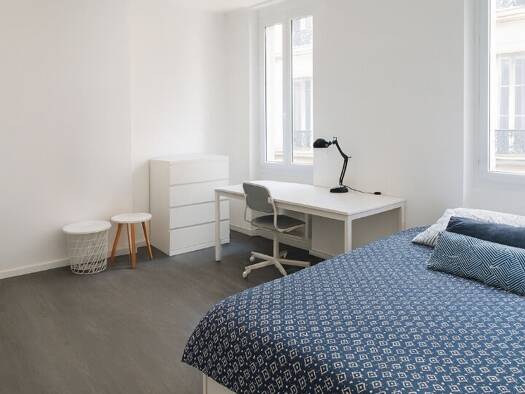 Appartement à vendre 95 000 € 1 pièce 25 m² 3ème étage Le chapitre Marseille 1er 13001