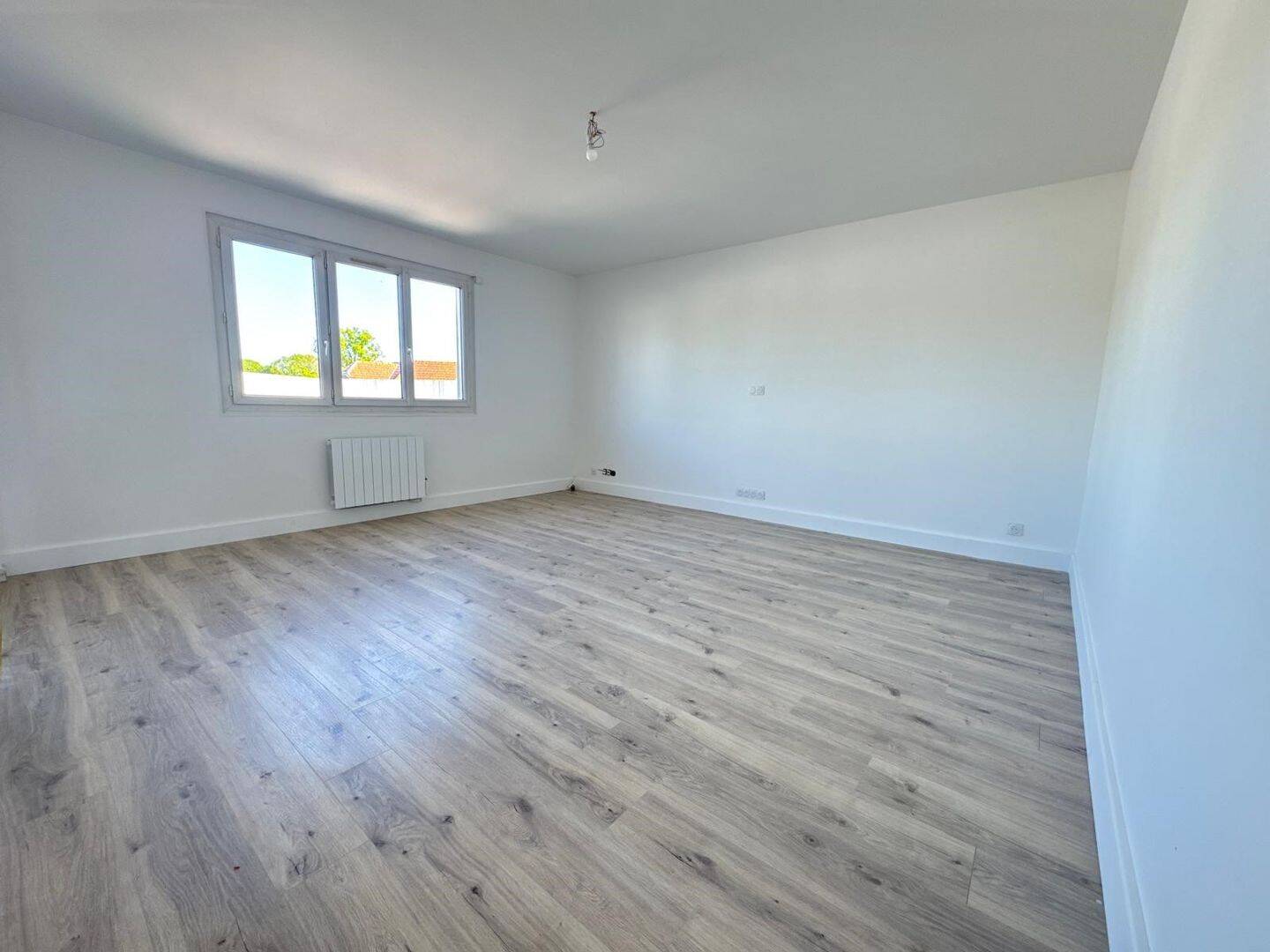 Maison à louer, 44m², OZOIR LA FERRIERE