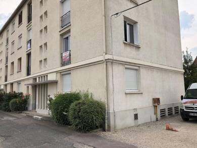 Appartement à louer 703 € 3 pièces 53 m² Étage 1/4 Troyes 10000