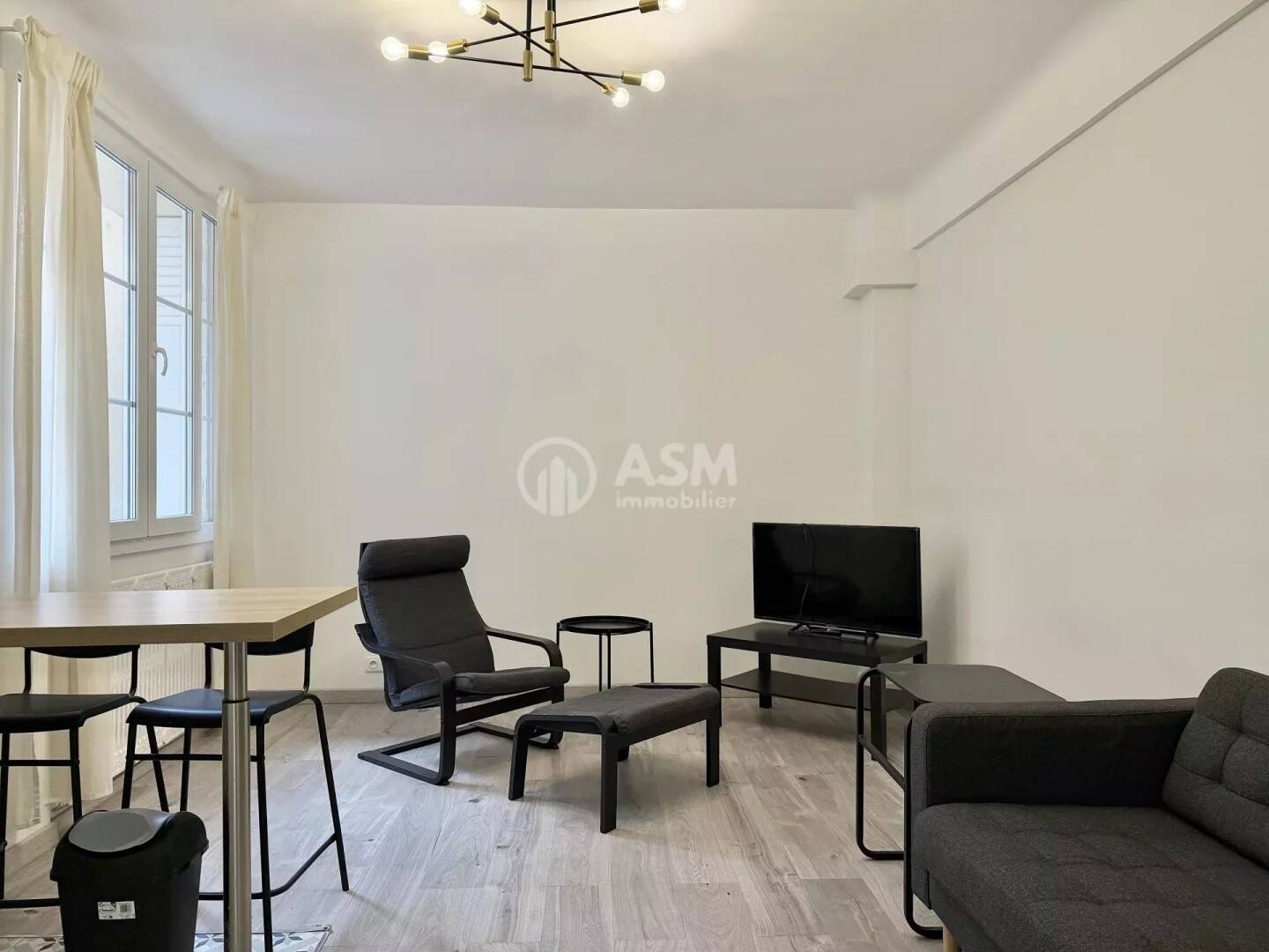 Maison à louer, 36m², COURBEVOIE