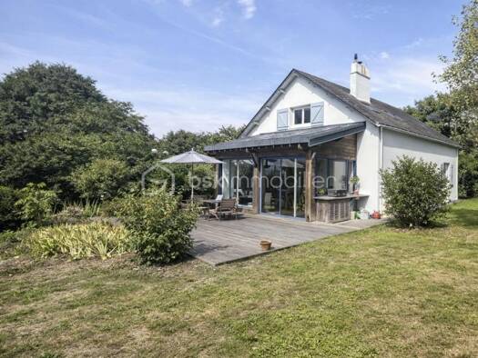 Maison de ville à vendre 379 800 € 6 pièces 5 chambres 168 m² 1 026 m² de terrain Quartiers Est Sud Montaigu-Vendée 85600