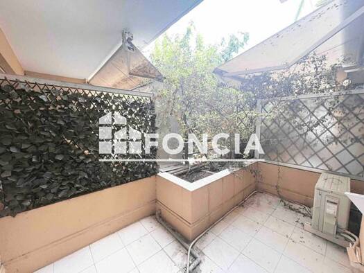 Appartement à louer 920 € 2 pièces 1 chambre 38,49 m² 1er étage Centre-ville Cannes 06400