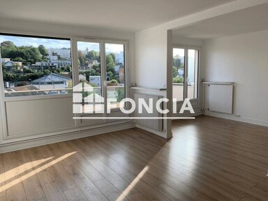 Appartement à louer 1 599 € 4 pièces 3 chambres 84,4 m² 4ème étage Grandchamp Le Pecq 78230