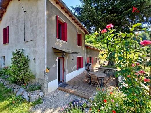 Maison à vendre 110 000 € 4 pièces 2 chambres 95 m² 190 m² de terrain Champoly 42430
