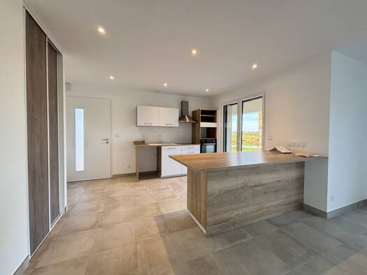 Maison de plain-pied à louer 1 305 € 4 pièces 3 chambres 88,1 m² 431,3 m² de terrain L'Île-d'Olonne 85340