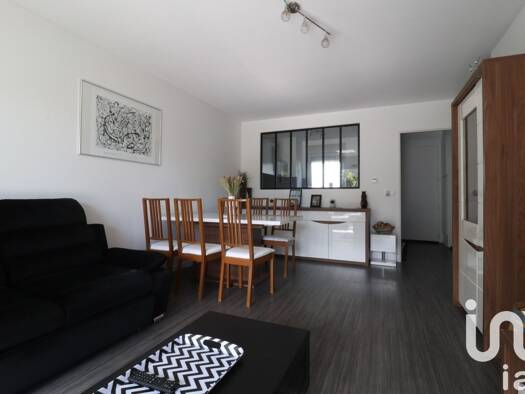 Appartement à louer 1 270 € 3 pièces 1 chambre 64 m² RDC/3 Saulx-les-Chartreux 91160