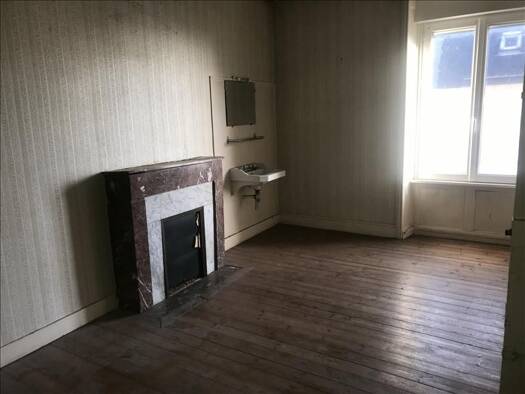 Immeuble à vendre 171 200 € 195 m² Guilvinec 29730