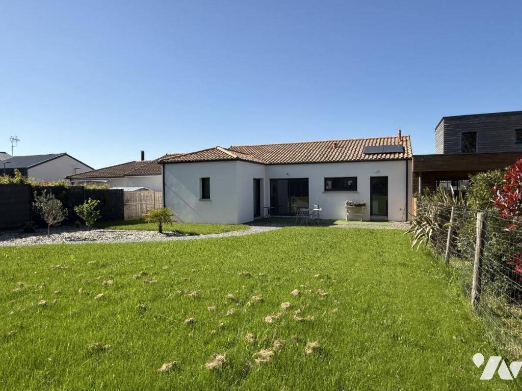 Maison à vendre, 115m², LE MAY SUR EVRE