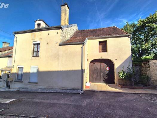 Maison à vendre 85 000 € 4 pièces 2 chambres 85 m² 886 m² de terrain Loches-sur-Ource 10110