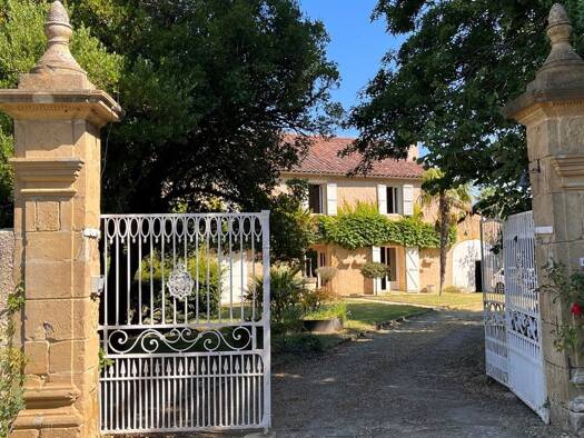 Maison à vendre 325 000 € 10 pièces 5 chambres 320 m² 3 500 m² de terrain Marciac 32230