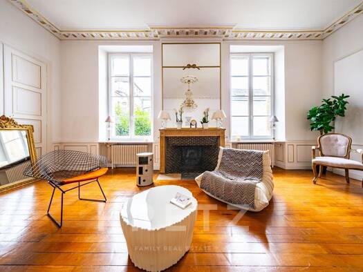 Duplex à vendre 750 000 € 6 pièces 4 chambres 203 m² Étage 1/1 Cordeliers Dijon 21000