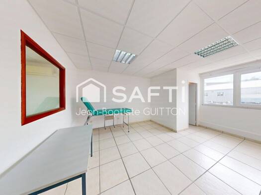 Espace bureau à louer 670 € 20 m² de bureaux Fort-de-France 97200