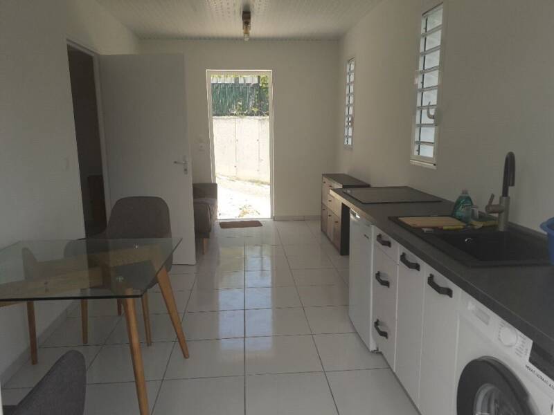 Maison à louer, 30m², LE GOSIER