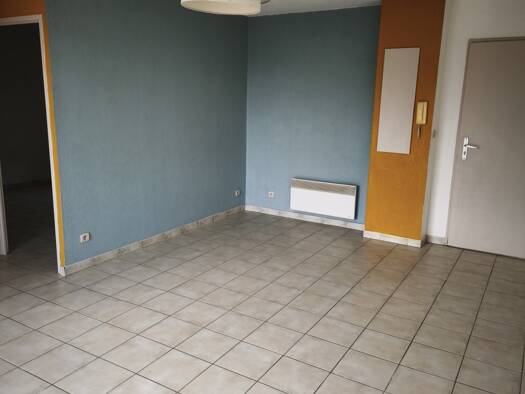 Appartement à vendre 54 500 € 2 pièces 1 chambre Étage 3/3 Carcassonne 11000