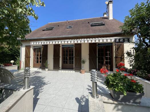 Maison à vendre 192 770 € 5 pièces 4 chambres 124,14 m² 1 333 m² de terrain Laigné-Saint-Gervais 72220