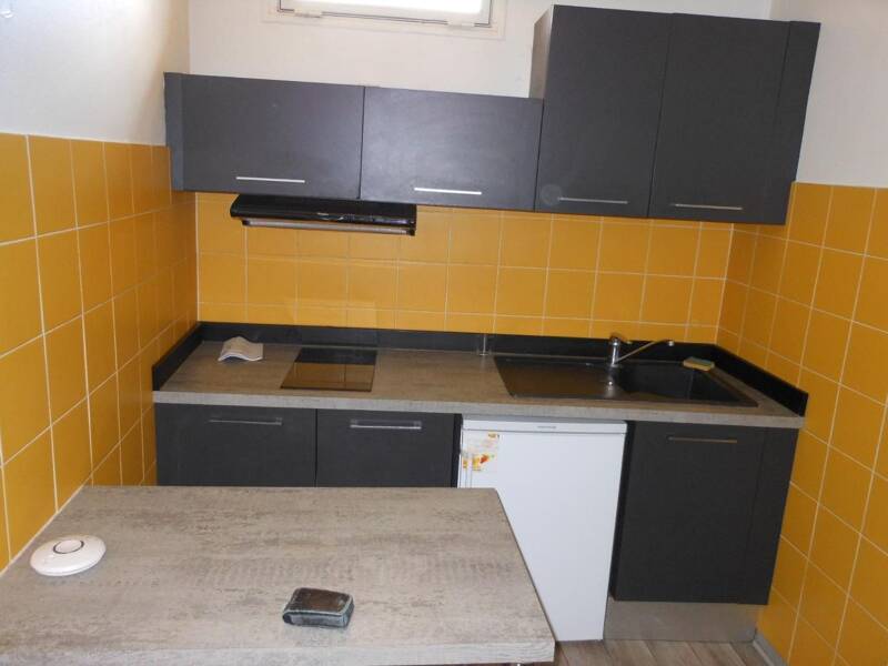 Maison à louer, 24m², NEYRON