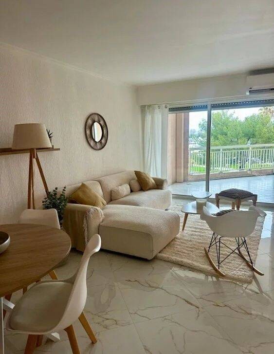 Maison à louer, 68m², ANTIBES