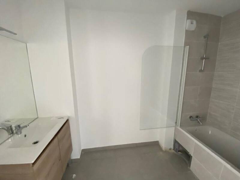 Maison à louer, 63m², SAINT BRES