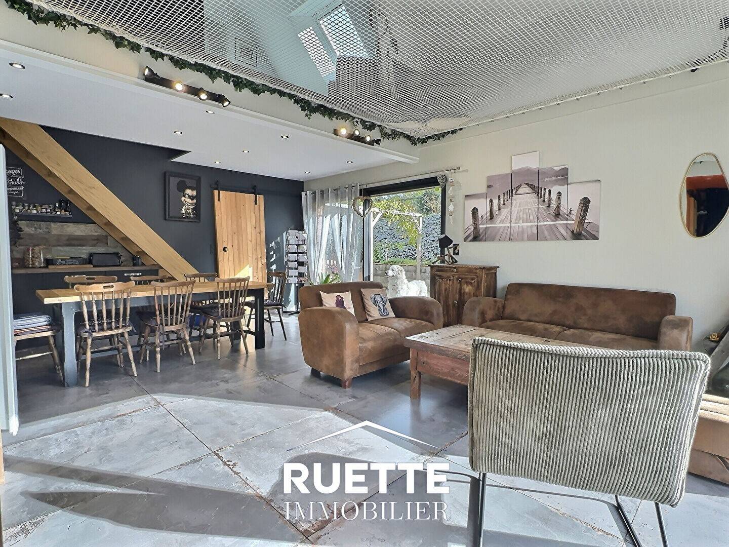 Maison à vendre, 121m², EQUEMAUVILLE