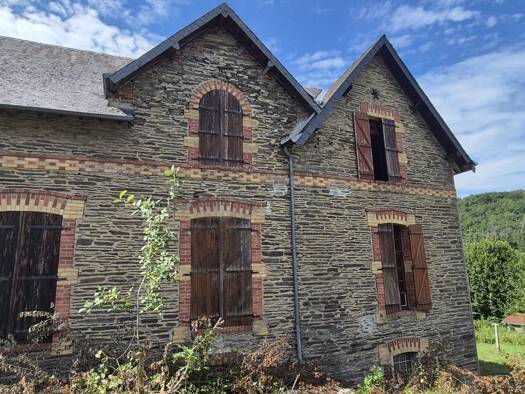 Maison à vendre 88 000 € 5 pièces 4 chambres 130 m² 1 868 m² de terrain Gespunsart 08700