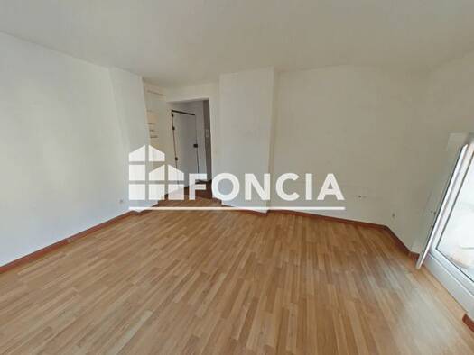 Appartement à louer 580 € 2 pièces 1 chambre 34,49 m² 2ème étage Trinquenaille Arles 13200