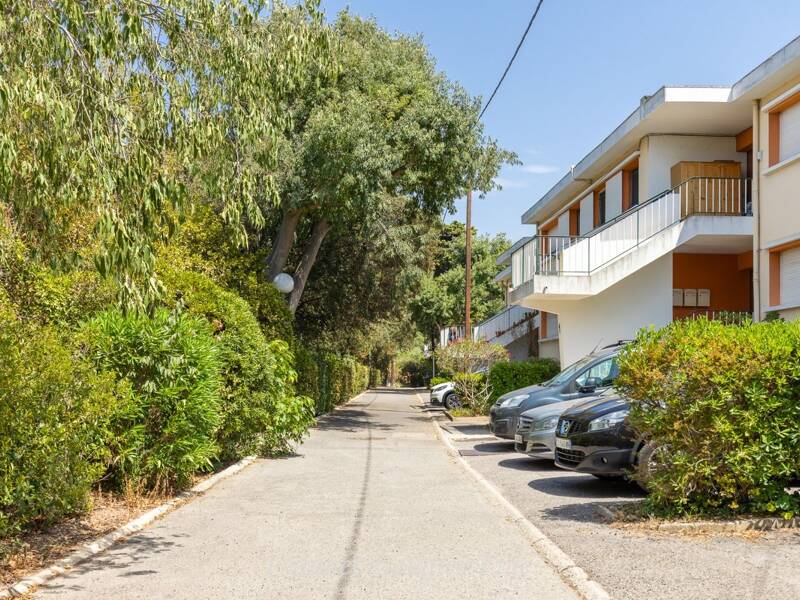 Maison à louer, 83m², MARSEILLE 9E
