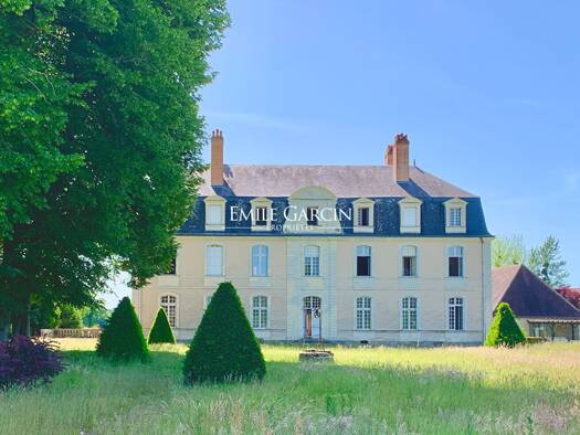 Maison à vendre 1 872 000 € 22 pièces 15 chambres 800 m² 91 373 m² de terrain Sainte Colombe-Monnerie La Fleche 72200
