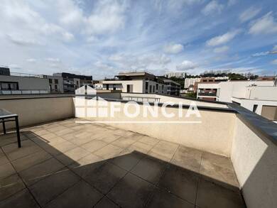 Appartement à louer 1 156 € 3 pièces 2 chambres 68,6 m² 4ème étage Vaise-Rochecardon-Industrie Lyon 9ème 69009