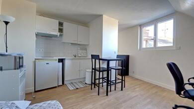 Appartement à louer 450 € 1 pièce 20 m² 4ème étage Compiegne 60200