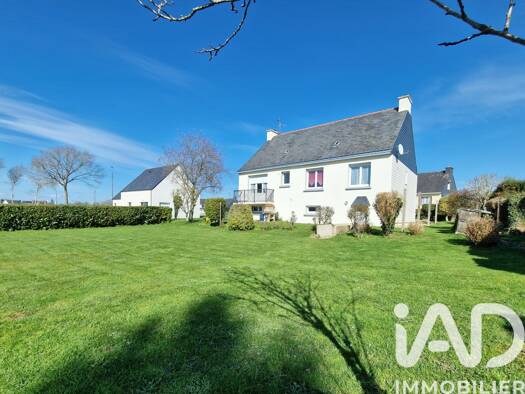 Maison à vendre 126 500 € 5 pièces 4 chambres 94,19 m² 730 m² de terrain Guiscriff 56560