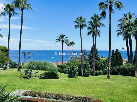 Appartement à vendre 1 380 000 € 4 pièces 3 chambres 115 m² Étage 1/8 Vallauris 06220