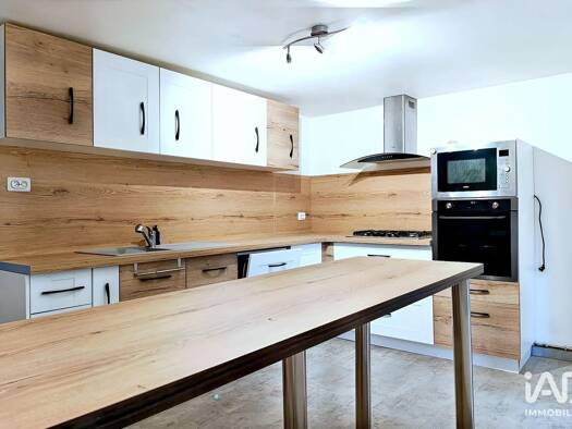 Maison à vendre 210 000 € 6 pièces 5 chambres 150 m² 687 m² de terrain Bettencourt-Saint-Ouen 80610