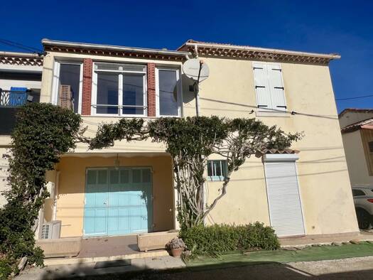 Maison à vendre 895 000 € 6 pièces 1 chambre 164 m² 414 m² de terrain Les Calanques Le Lavandou 83980