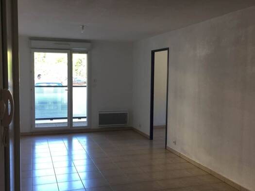 Appartement à louer 478 € 3 pièces 2 chambres 56,9 m² RDC Urbain Nord Bagnols-sur-Cèze 30200