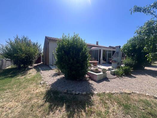 Maison de plain-pied à vendre 270 000 € 6 pièces 3 chambres 136 m² 1 343 m² de terrain Saint-Victor-de-Malcap 30500