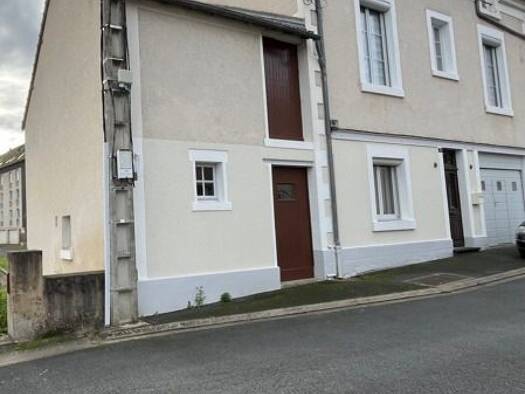 Maison à vendre 138 320 € 5 pièces 4 chambres 112 m² 595 m² de terrain Argenton-sur-Creuse 36200