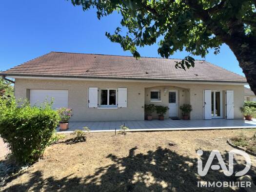 Maison à vendre 222 000 € 3 pièces 2 chambres 89,49 m² 600 m² de terrain Saint-Loup-de-Varennes 71240