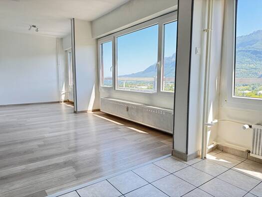 Appartement à vendre 179 000 € 4 pièces 3 chambres 85,21 m² Étage 16/18 Les Hauts de Chambéry-Mollard Chambéry 73000