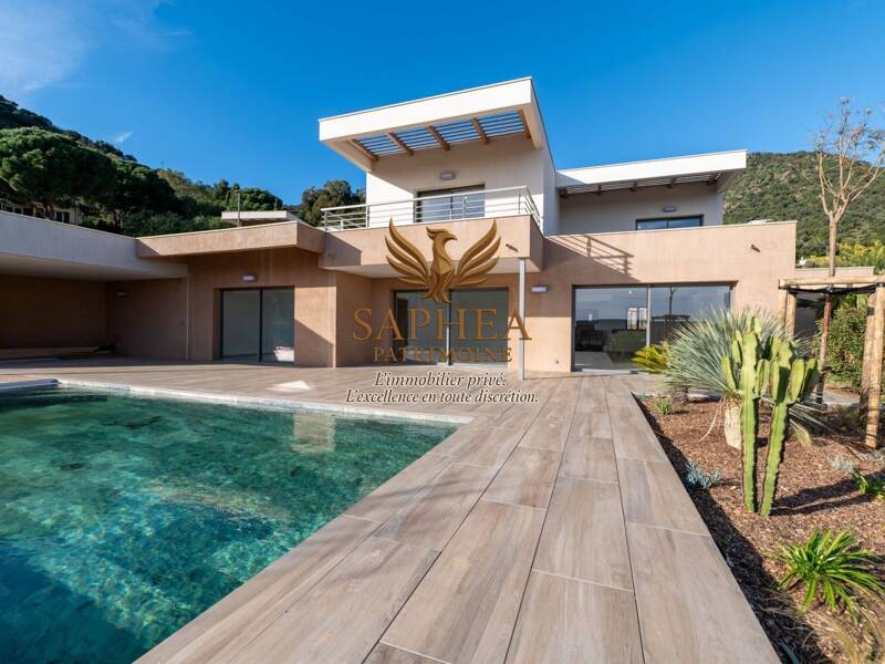 Maison à vendre, 171m², LE LAVANDOU